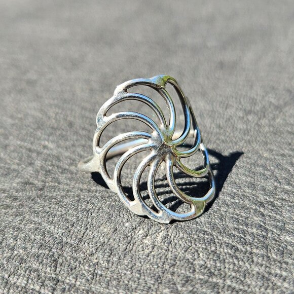 Sterling Silver Filigree Flower Ring - Picture 2 of 4